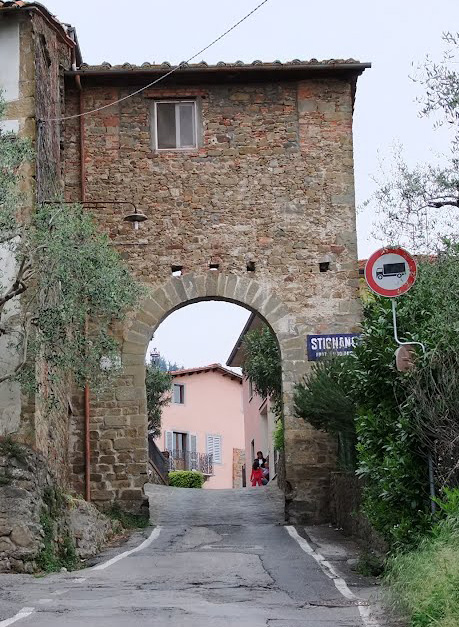 Landslide shortly after the village of Stignano